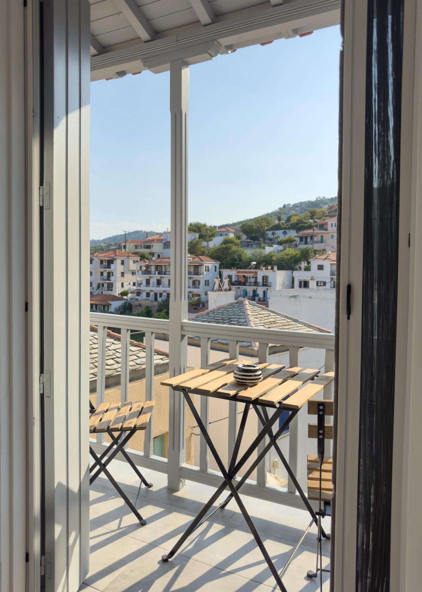 The Botanist Guesthouse Skopelos Exteriér fotografie